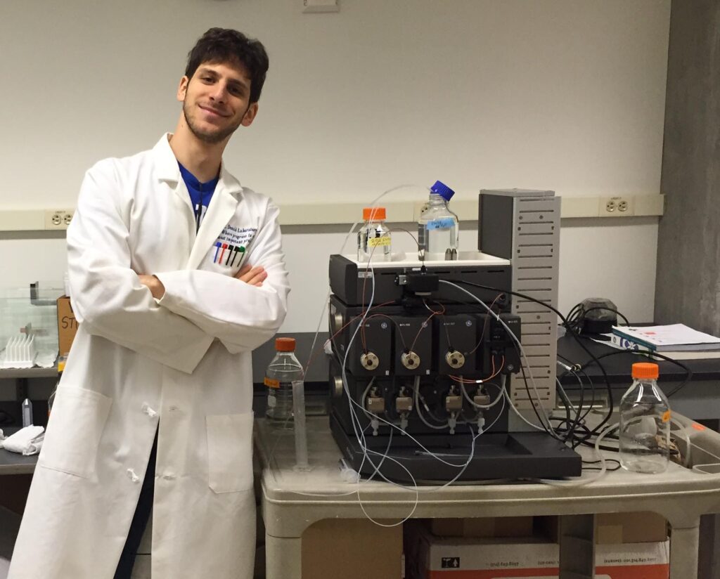 Marcel Frenkel is a PhD student in the Donald Lab and one of the founders of Gavilán Biodesign.
